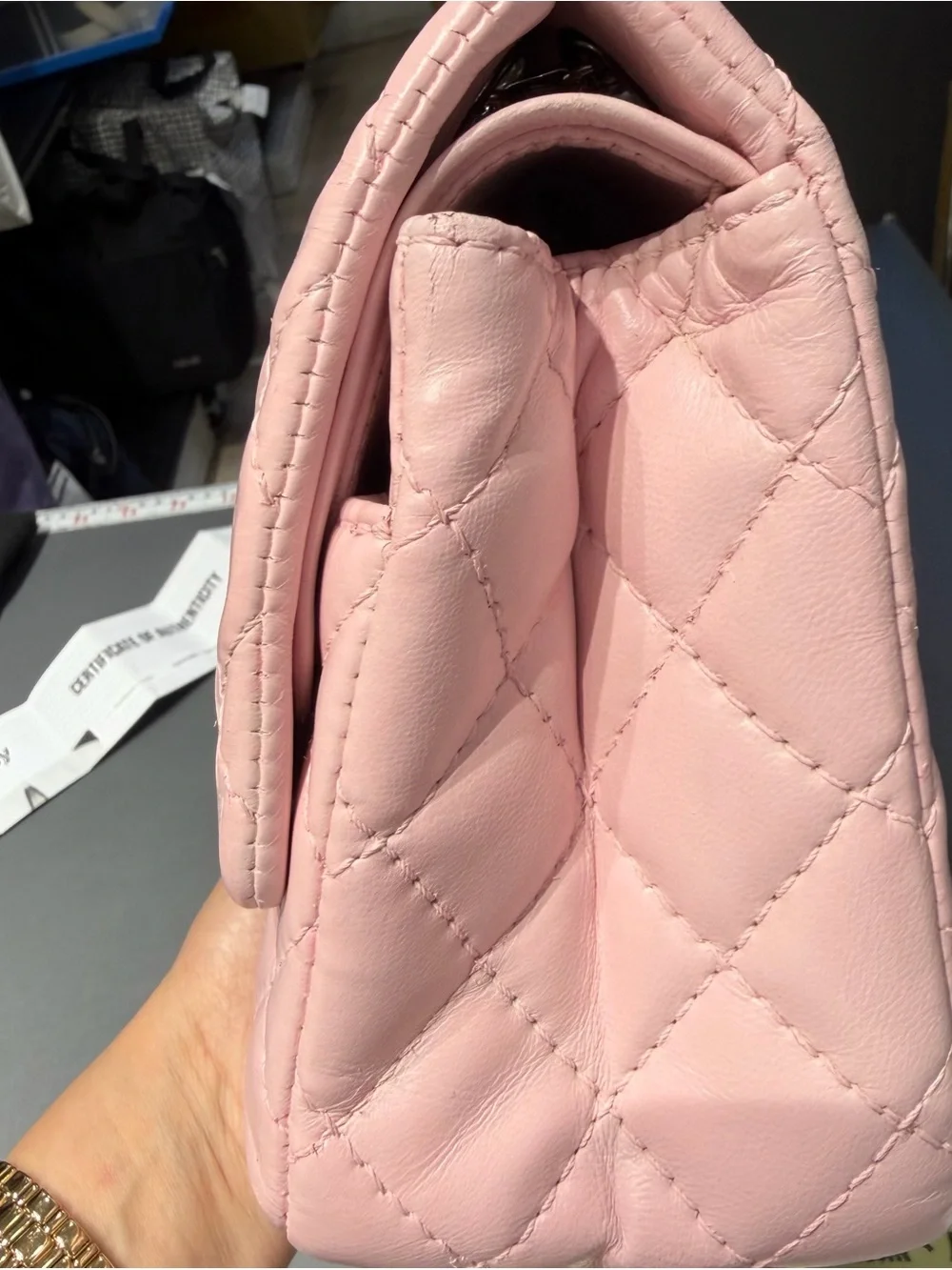 CHANEL 2.55 Reissue Quilted Leather Shoulder Bag in light pink with Silver Chain - Picture 9 of 10